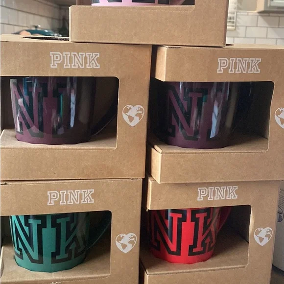 Pink mug this listing is for the red only - Picture 2 of 3